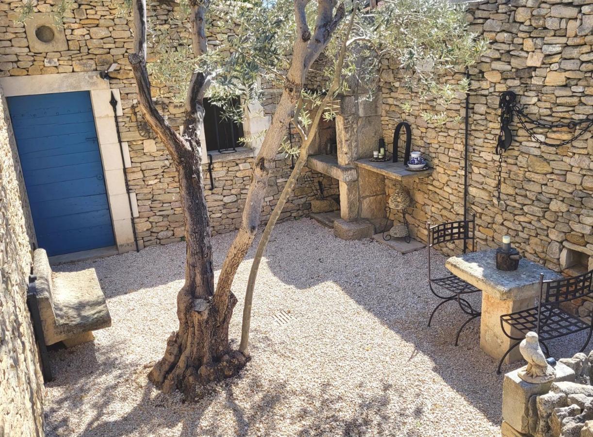 "La Massette Du Cheval Blanc" Villa De Caractere En Pierre L'Isle-sur-la-Sorgue Bagian luar foto