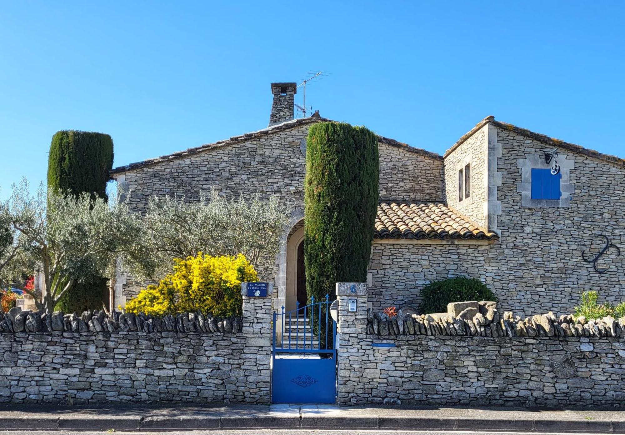 "La Massette Du Cheval Blanc" Villa De Caractere En Pierre L'Isle-sur-la-Sorgue Bagian luar foto